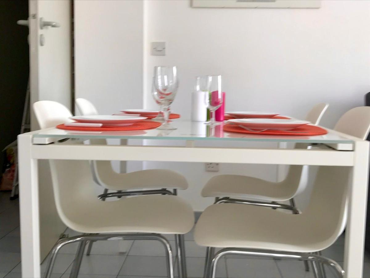 Apartment With Large Pool 레메소스 외부 사진